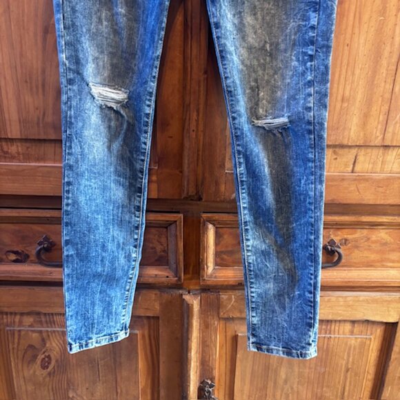 Denizen from Levi's Low Rise Jeggings - Size 9/29 - Picture 3 of 11